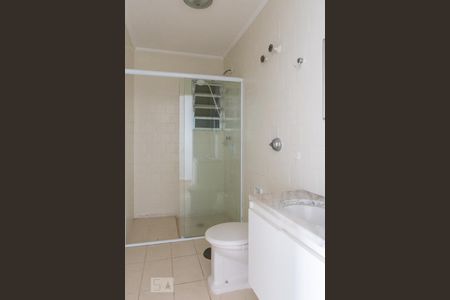 Banheiro de apartamento à venda com 1 quarto, 37m² em Sumarezinho, São Paulo