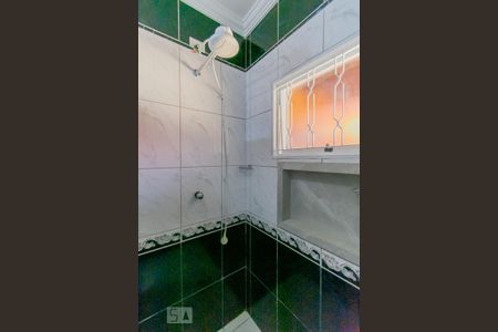 Casa à venda com 250m², 3 quartos e 4 vagasBanheiro da Suíte