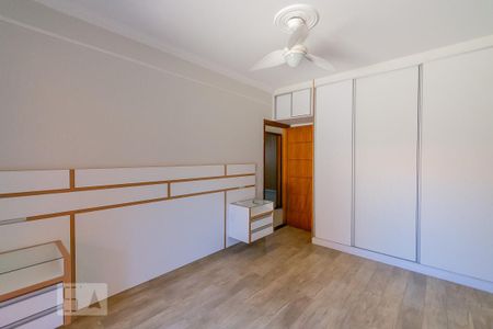 Casa à venda com 250m², 3 quartos e 4 vagasQuarto 3 - Suíte