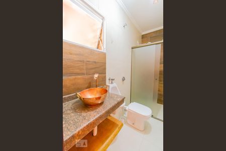 Casa à venda com 250m², 3 quartos e 4 vagasBanheiro