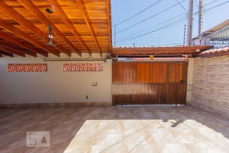 Casa à venda com 250m², 3 quartos e 4 vagasGaragem