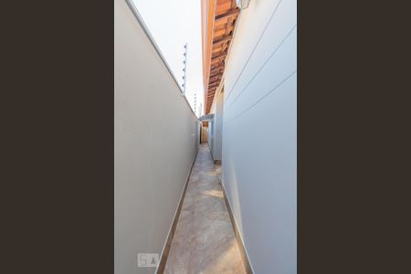 Casa à venda com 250m², 3 quartos e 4 vagasCorredor