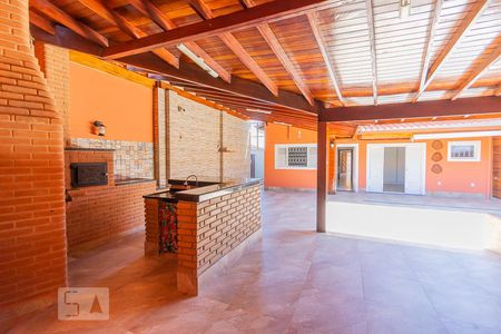 Casa à venda com 250m², 3 quartos e 4 vagasÁrea comum - Churrasqueira