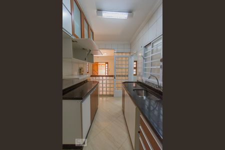 Casa à venda com 250m², 3 quartos e 4 vagasCozinha