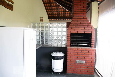 Apartamento para alugar com 60m², 2 quartos e 1 vagaÁrea comum - Churrasqueira