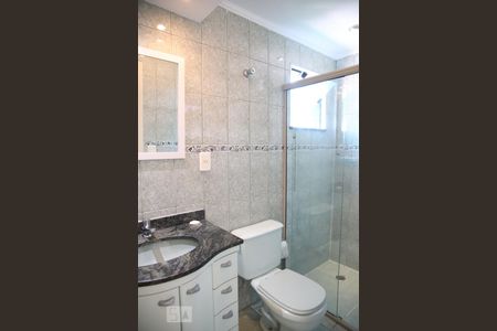 Apartamento à venda com 74m², 2 quartos e 1 vagaBanheiro da Suíte