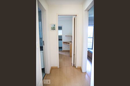 Corredor de apartamento à venda com 2 quartos, 74m² em Nova Gerty, São Caetano do Sul