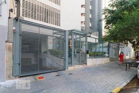 Apartamento para alugar com 140m², 3 quartos e 1 vagaFachada