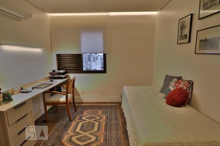 Apartamento à venda com 95m², 3 quartos e 2 vagasQuarto