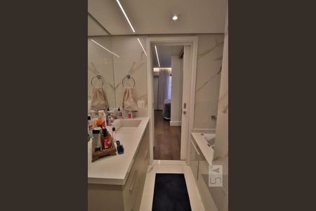 Apartamento à venda com 95m², 3 quartos e 2 vagasBanheiro da Suíte 2