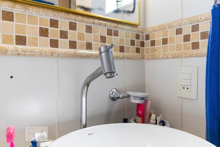 Apartamento à venda com 76m², 3 quartos e 1 vagaBanheiro da suíte