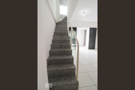 Apartamento para alugar com 62m², 1 quarto e 1 vagaEscada