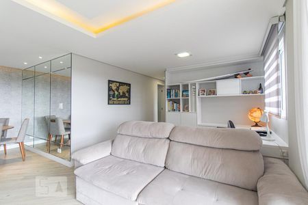 Sala de apartamento para alugar com 2 quartos, 77m² em Fanny, Curitiba