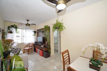Sala de apartamento à venda com 2 quartos, 60m² em Irajá, Rio de Janeiro