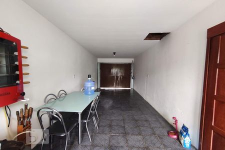 Casa à venda com 112m², 2 quartos e 1 vaga Casa à venda com 112m², 2 quartos e 1 vaga Área de Serviço e Garagem