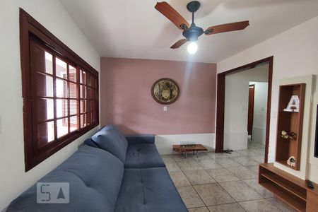 Sala de casa à venda com 2 quartos, 112m² em Rio Branco, Canoas