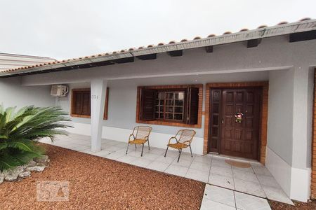 Casa à venda com 112m², 2 quartos e 1 vaga Casa à venda com 112m², 2 quartos e 1 vagaFachada
