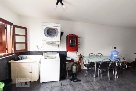 Casa à venda com 112m², 2 quartos e 1 vaga Casa à venda com 112m², 2 quartos e 1 vaga Área de Serviço e Garagem