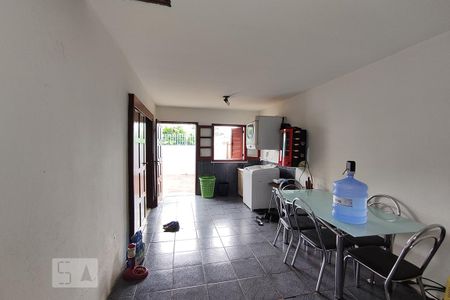 Casa à venda com 112m², 2 quartos e 1 vaga Casa à venda com 112m², 2 quartos e 1 vaga Área de Serviço e Garagem
