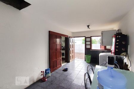 Casa à venda com 112m², 2 quartos e 1 vaga Casa à venda com 112m², 2 quartos e 1 vaga Área de Serviço e Garagem
