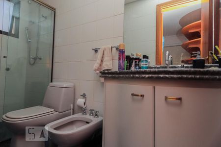 Apartamento à venda com 189m², 3 quartos e 3 vagasBanheiro do Quarto 1