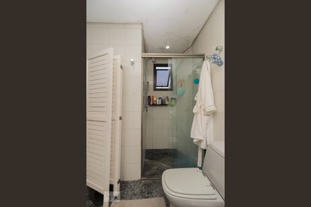 Apartamento à venda com 189m², 3 quartos e 3 vagasBanheiro do Quarto 3