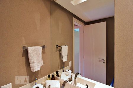 Apartamento para alugar com 261m², 4 quartos e 4 vagas Apartamento para alugar com 261m², 4 quartos e 4 vagasLavabo