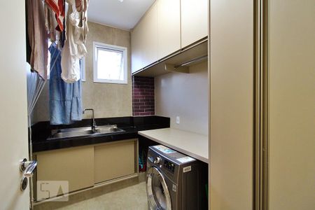 Apartamento para alugar com 261m², 4 quartos e 4 vagas Apartamento para alugar com 261m², 4 quartos e 4 vagasÁrea de Serviço