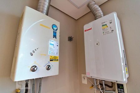 Apartamento para alugar com 261m², 4 quartos e 4 vagas Apartamento para alugar com 261m², 4 quartos e 4 vagasAquecedor
