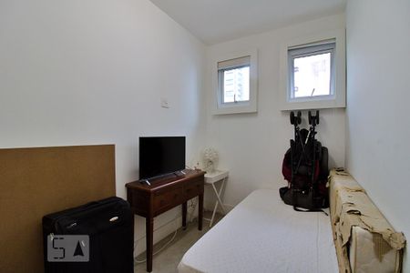 Apartamento para alugar com 261m², 4 quartos e 4 vagas Apartamento para alugar com 261m², 4 quartos e 4 vagasQuarto de Serviço