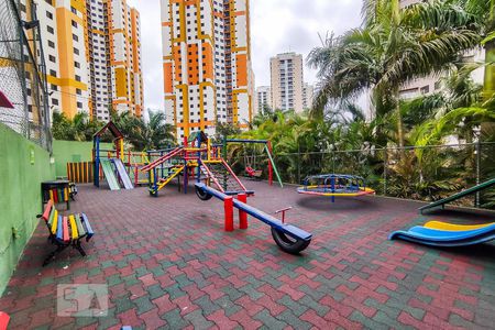 Apartamento à venda com 65m², 2 quartos e 1 vagaÁrea Comum - Playground