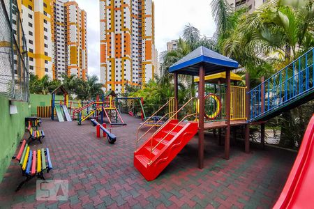 Apartamento à venda com 65m², 2 quartos e 1 vagaÁrea Comum - Playground