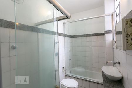 Apartamento à venda com 50m², 1 quarto e sem vagaBanheiro da Suíte