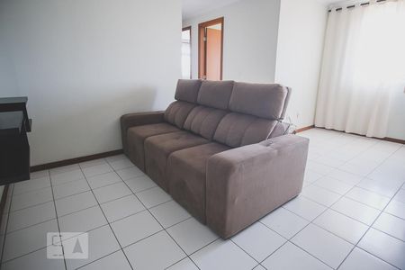 Sala 1 de apartamento para alugar com 3 quartos, 63m² em Fazendinha, Curitiba