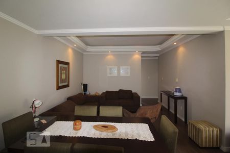 Sala de Apartamento com 3 quartos, 90m² Barcelona