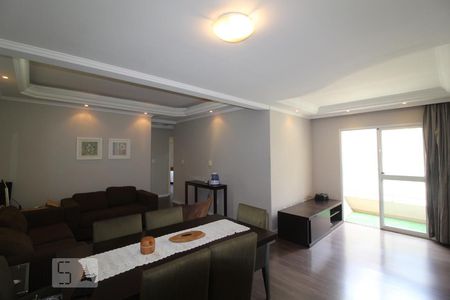 Sala de Apartamento com 3 quartos, 90m² Barcelona