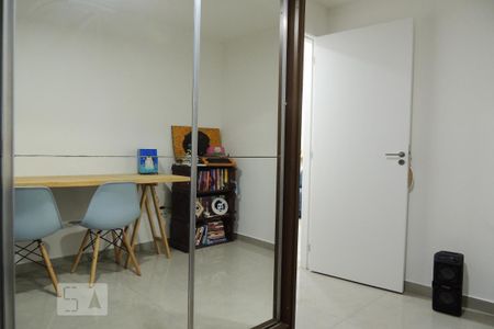 Apartamento à venda com 48m², 2 quartos e 1 vagaQuarto 2 - Armários