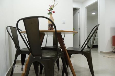Sala de apartamento para alugar com 2 quartos, 48m² em Anil, Rio de Janeiro