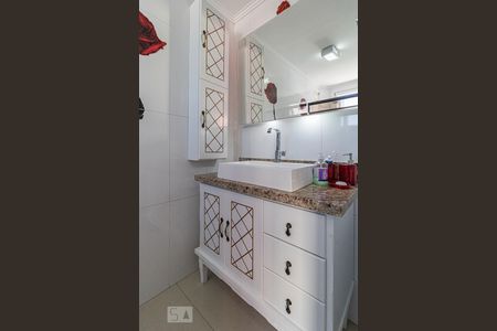 Banheiro da Suíte de apartamento à venda com 3 quartos, 144m² em Cristo Redentor, Porto Alegre