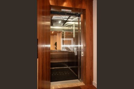 Apartamento à venda com 154m², 3 quartos e 2 vagasElevador - Entrada privativa