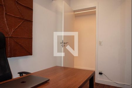 Apartamento à venda com 154m², 3 quartos e 2 vagasEscritório