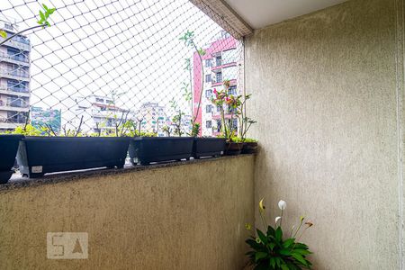 Apartamento à venda com 99m², 3 quartos e 2 vagasVaranda do Quarto 3