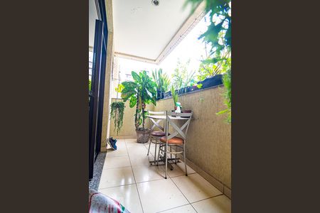 Apartamento à venda com 99m², 3 quartos e 2 vagasVaranda da Sala 