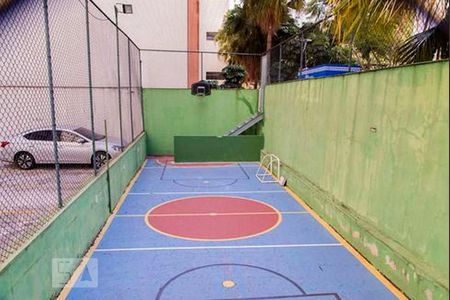 Apartamento para alugar com 57m², 2 quartos e 1 vagaQuadra