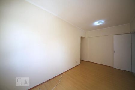 Sala de apartamento para alugar com 2 quartos, 57m² em Cidade Monções, São Paulo