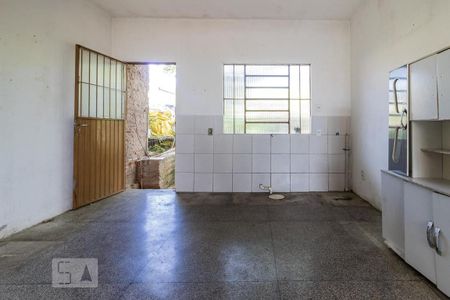 Apartamento à venda com 80m², 2 quartos e sem vagaCozinha