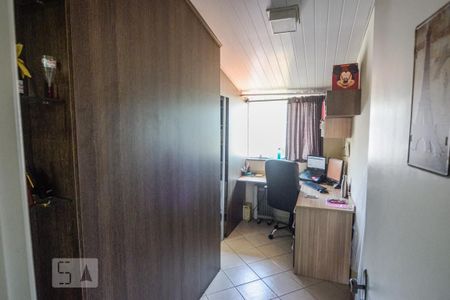 Casa de condomínio à venda com 99m², 3 quartos e 2 vagas Casa de condomínio à venda com 99m², 3 quartos e 2 vagasEscritório