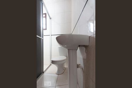 Casa à venda com 180m², 3 quartos e 7 vagasBanheiro Suite 2