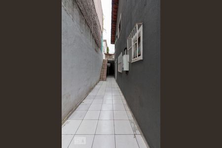 Casa à venda com 180m², 3 quartos e 7 vagasCorredor Área Externa
