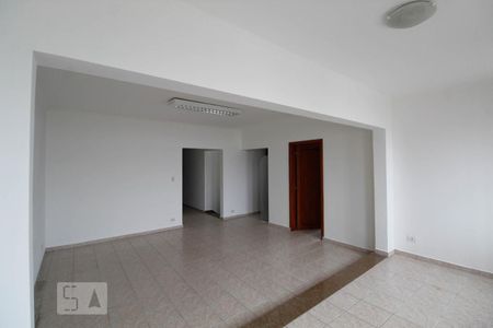 Sala de Casa com 3 quartos, 181m² Vila Galvão